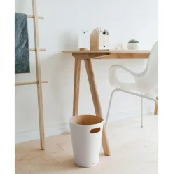 Papelera Pequena Woodrow Can