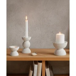 Portavelas De Porcelana Con Relieves Tura