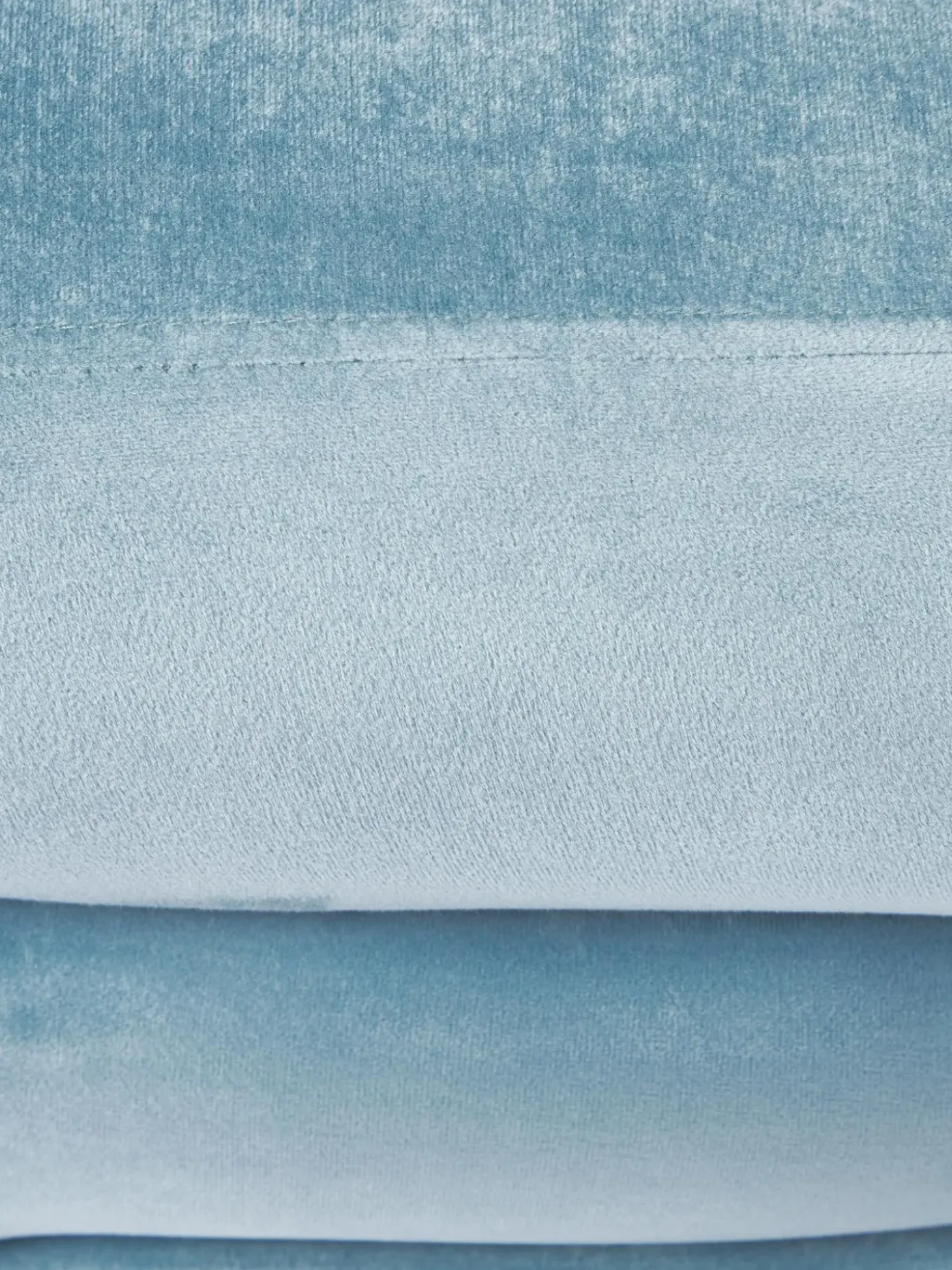 Puf De Terciopelo Merle