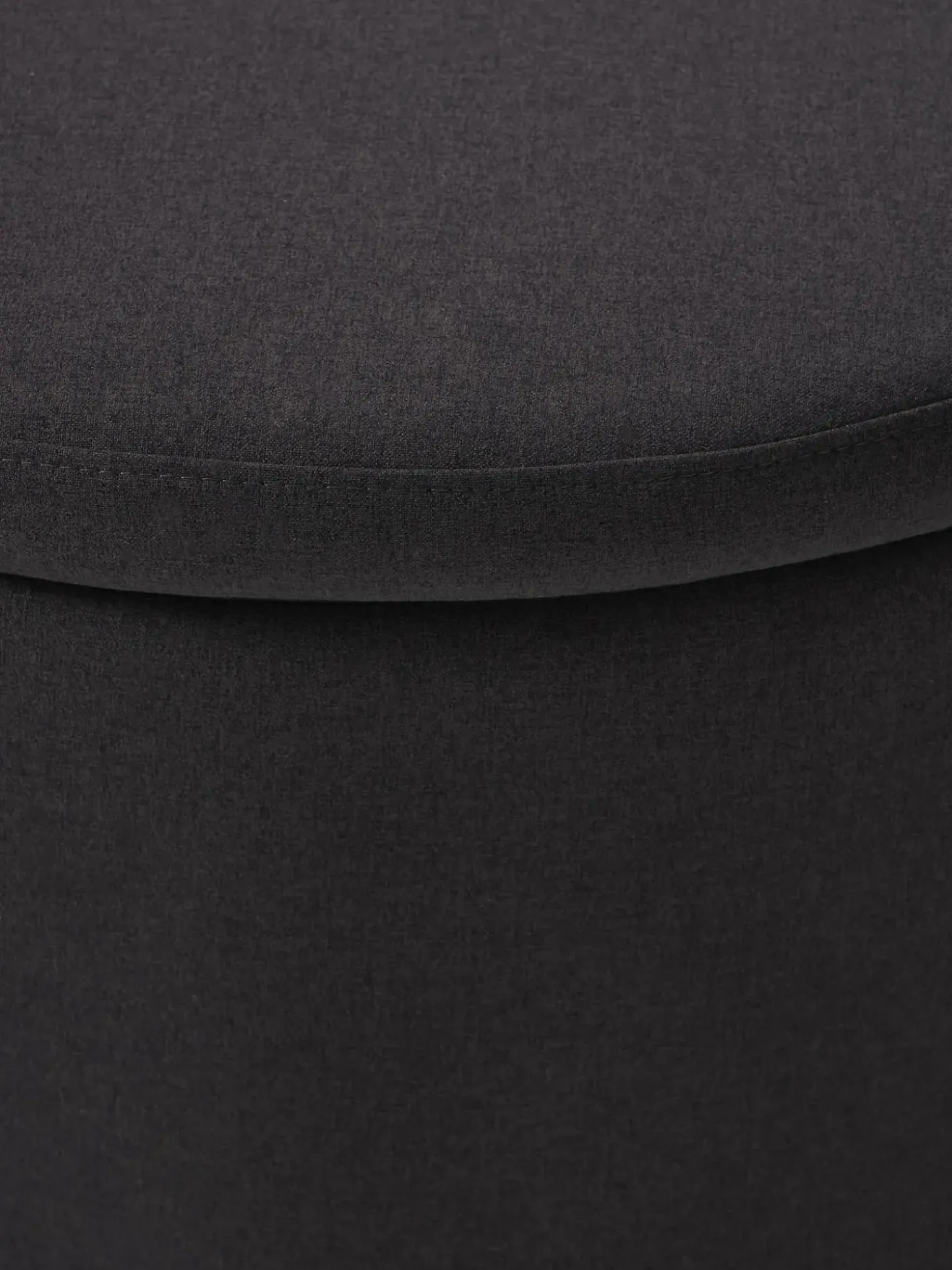 Puf Grande Tapizado Alida, Con Espacio De Almacenamiento