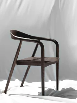 Silla Con Reposabrazos De Madera Angelina