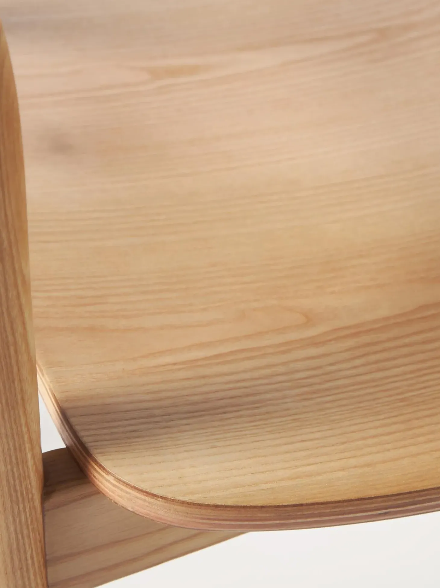 Silla Con Reposabrazos De Madera Angelina