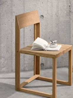 Silla De Madera De Roble Outline