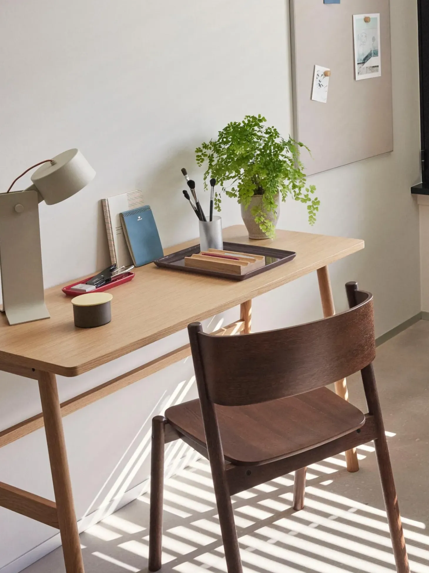 Silla De Madera Oblique